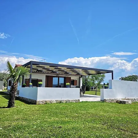 Villa Leo *